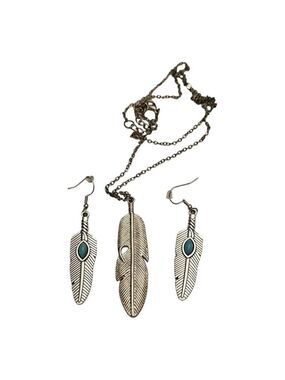 Women's Unbranded Jewelry Set Silver Feather Necklace & Earrings
